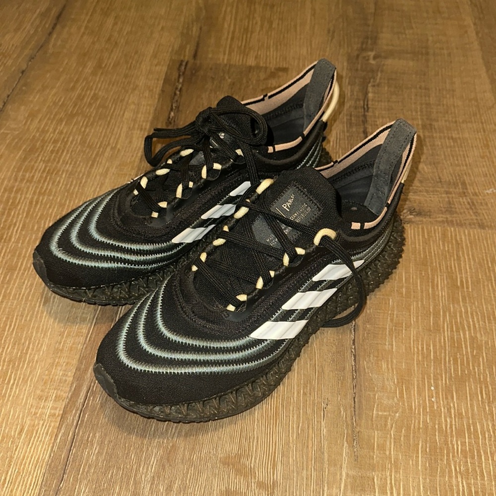 Women’s adidas sneaker
